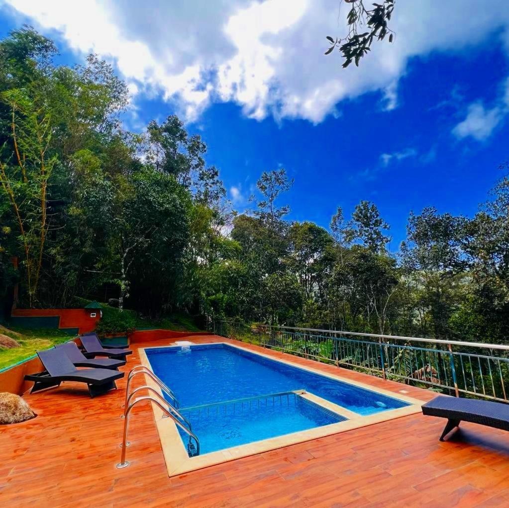 Bamboo Dale Resort, Munnar Eksteriør billede